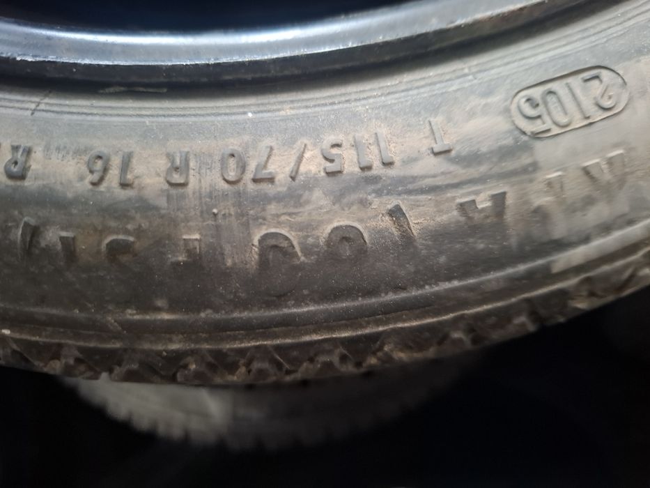 Резервна гума патерица  5 110 с размер 115 70 16