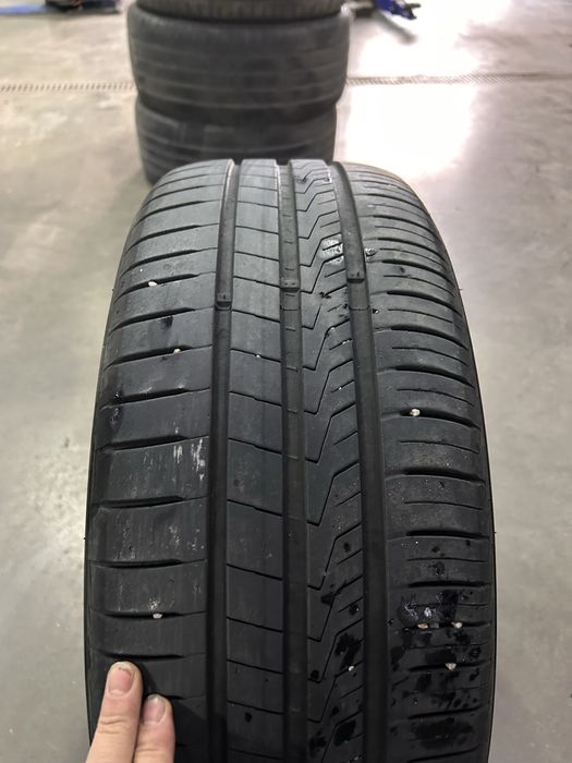 Продам шину Hankook 205/55 R16 (1 шт.)