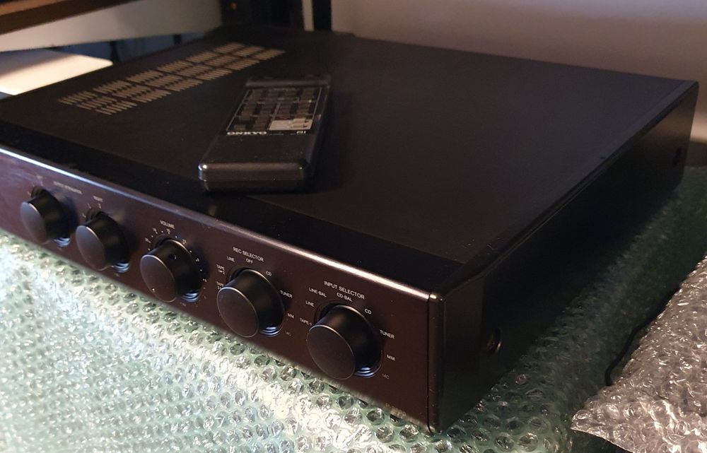 Onkyo Integra P-3890 - Preamplificator