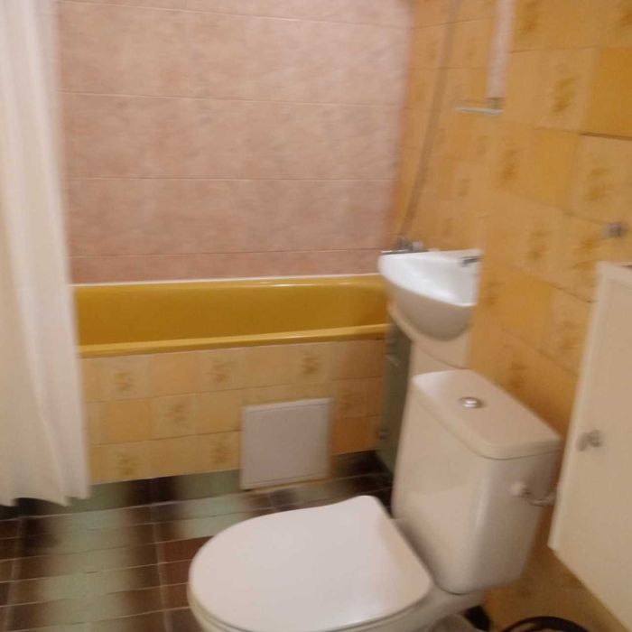 Дава се под наем Двустаен апартамент в София, Гоце Делчев - 65 кв.м за 612 € - Снимка #3