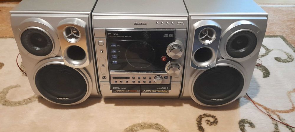Стерео уредба Самсунг.