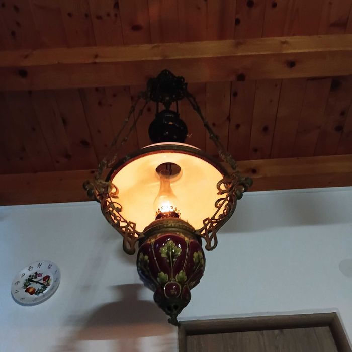 Vand lampa pe gaz pentru tavan vechime