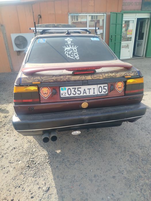 Продам машину джету2
