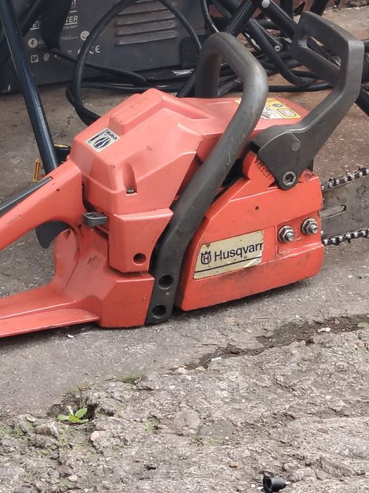 De vănzare drujbă husdvan136