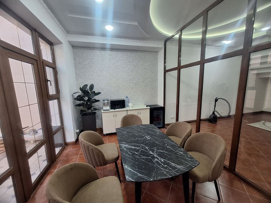 Дом Шота Руставели 7 комнат 3500