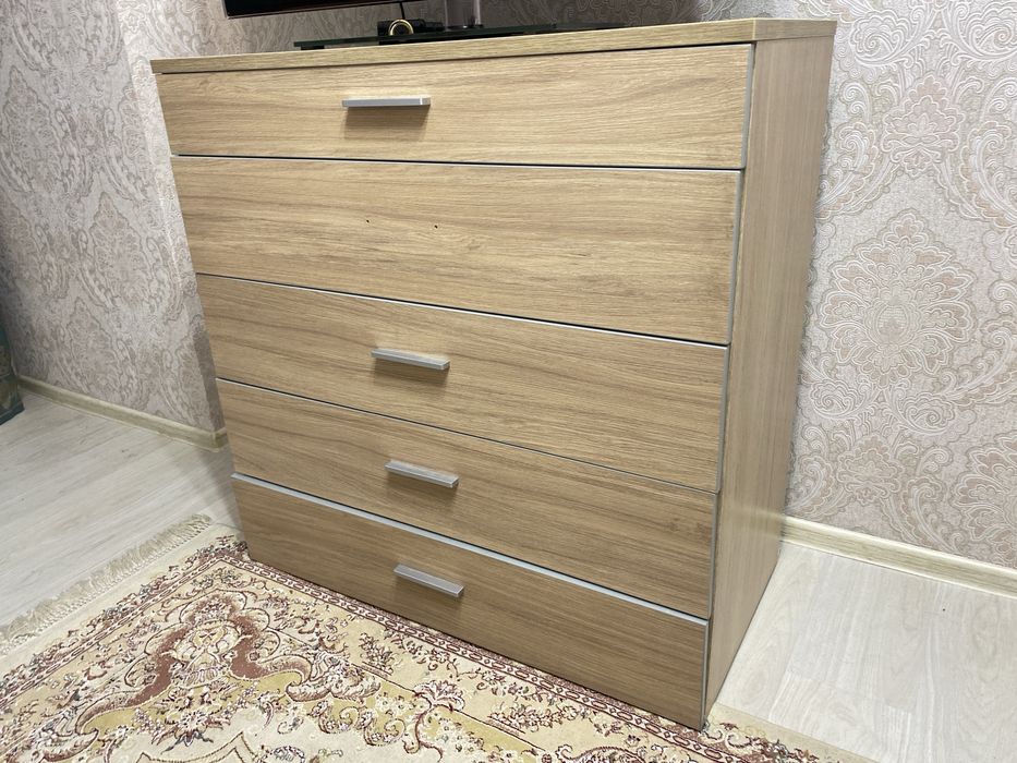Продам комод б/у в хорошем состоянии