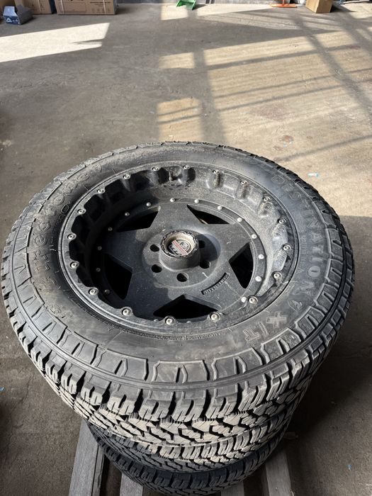 Продават се 285/55/20