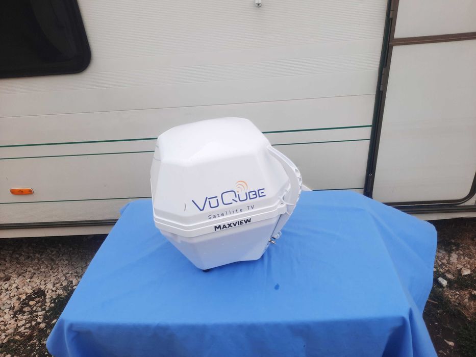 Сателитна система автоматична двойна LNB  Maxview MXL005 VuQube. За къмпинг. За каравани,кемпери и др