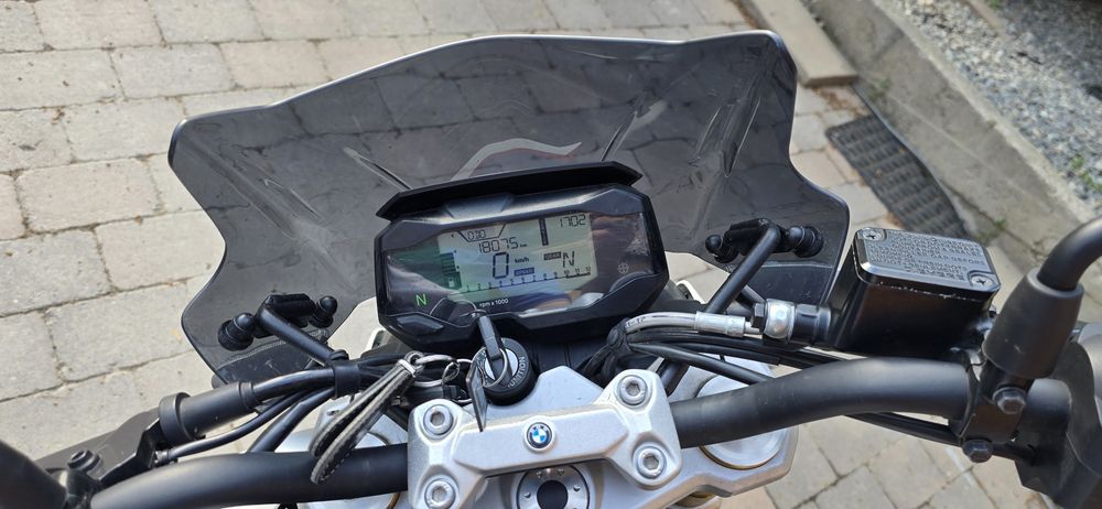 Motocicleta BMW G 310 R