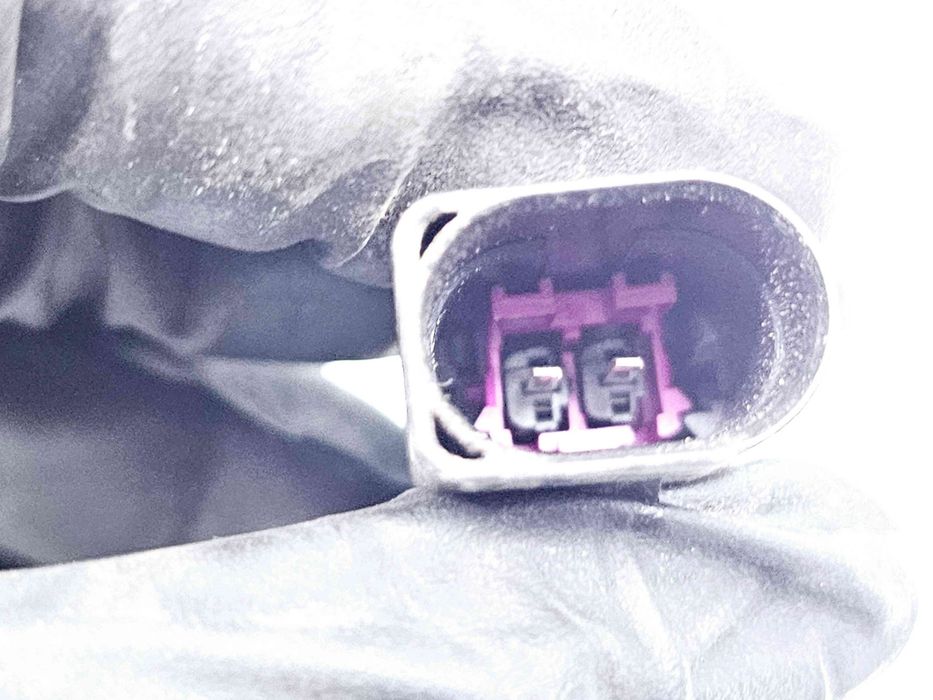 Broasca capota Volkswagen Golf 5 Plus (5M1) [Fabr 2005-2008] 5M1823509