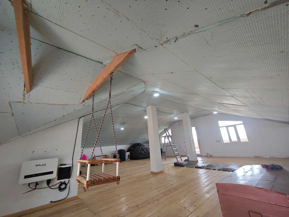 Шахарда 460 кв ер майдонда жойлашган ховли жой сотилади