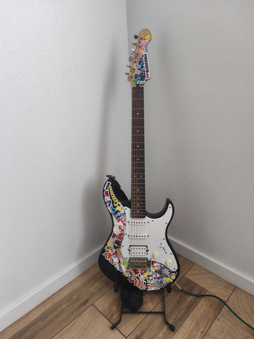 Электрогитара Yamaha PACIFICA012
