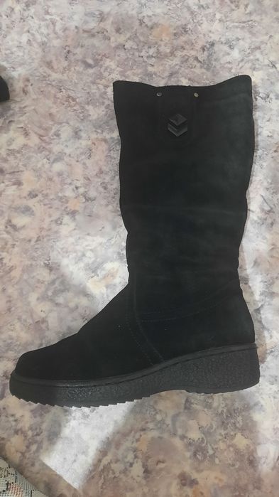 Продам сапоги натуральная замша