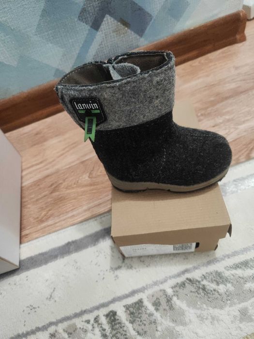 Продам детские валенки хорошего качества