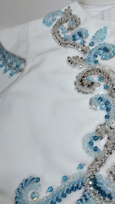 Продается костюм для девочек