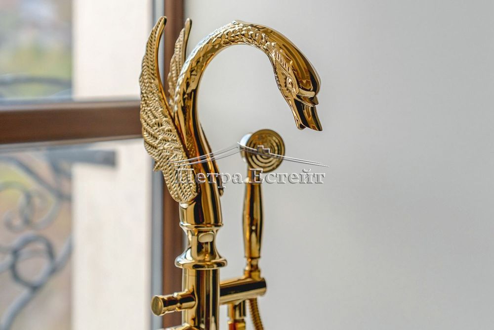 Продава се Мезонет в Варна, Бриз - 350 кв.м за 1137 €/кв.м - Снимка #1