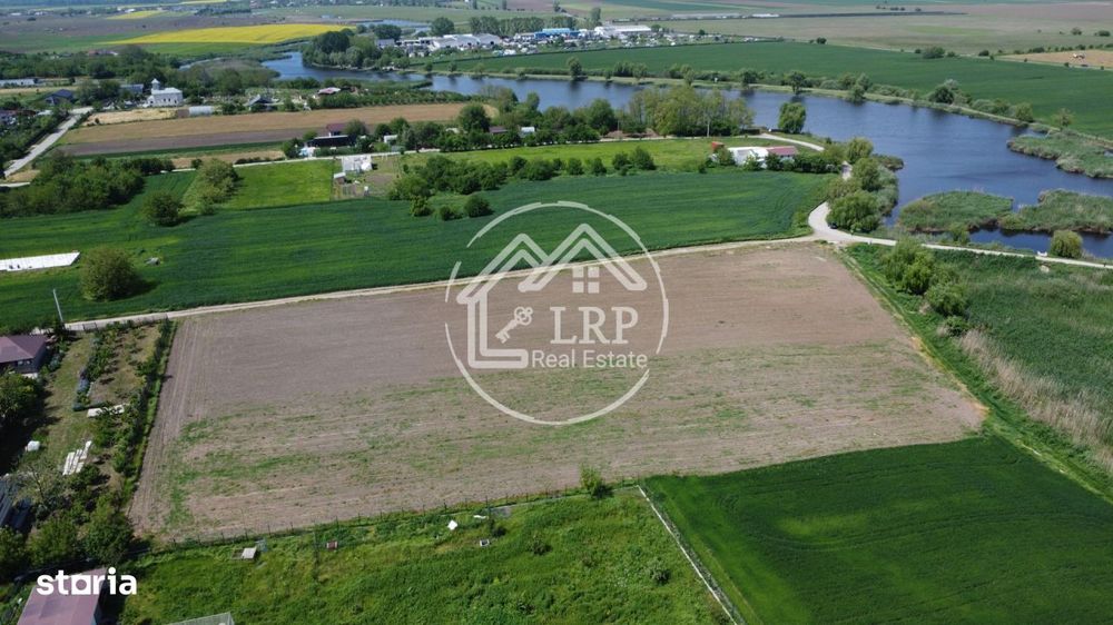 Oportunitate Investitie:10.400mp pe Malul Lacului Creata(posibilitate