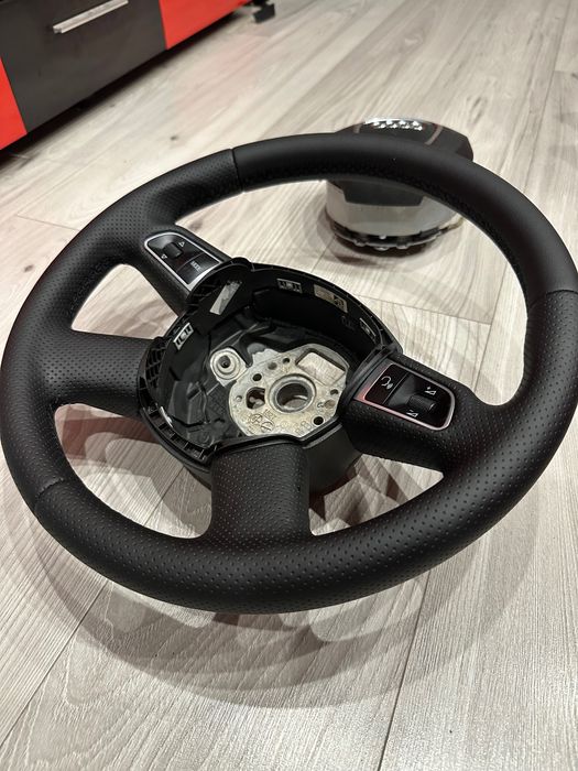 Нов Претапициран Волан за Audi с Airbag и инсталация Неизползван