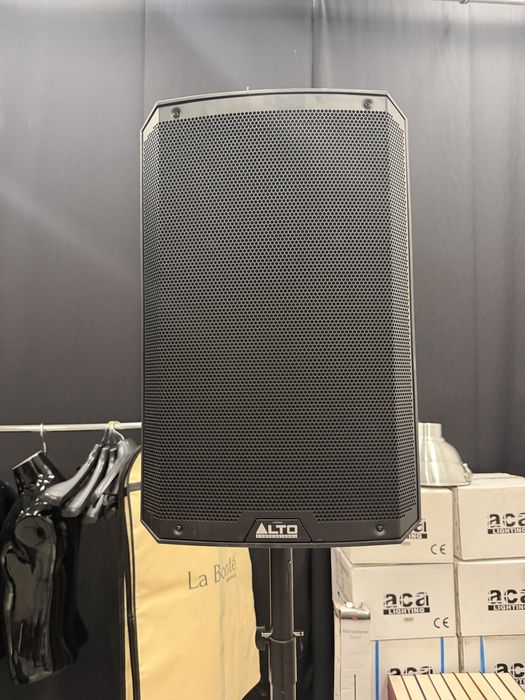 Активна тонколона  Alto Professional TS315