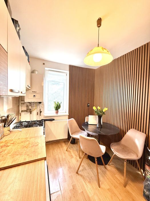 Apartament 3 camere, etaj 3, decomadat, Gheorgheni, Baisoara, Parking