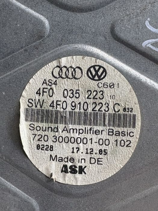 Audi a6 c6 4f Усилвател