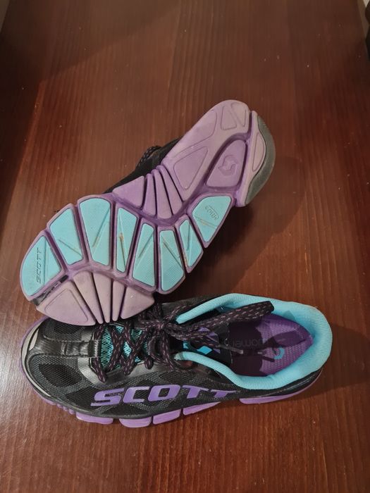 Adidasi Scott incaltaminte sport