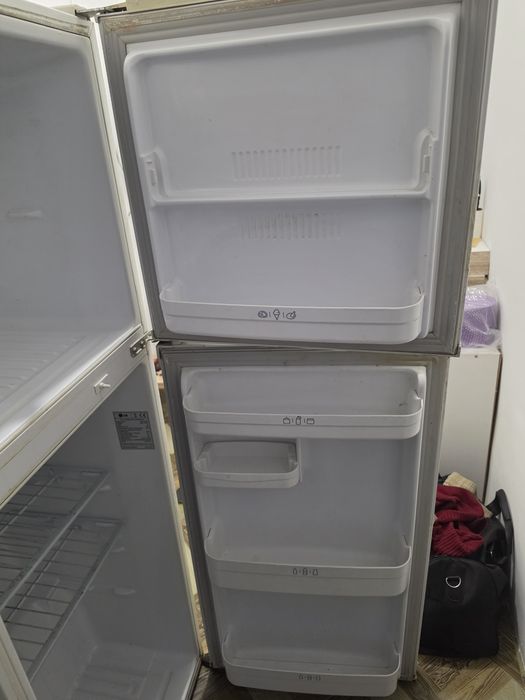 Холодильник на продажу