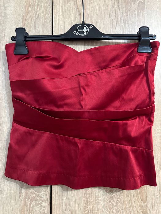 Top roșu. Marimea S.