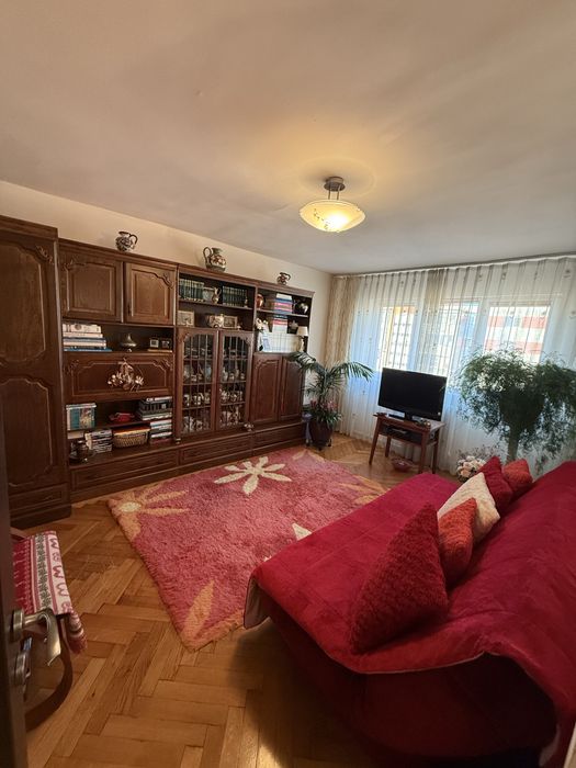 PF apartament prima inchiriere!