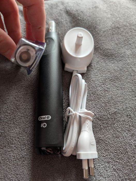 Oral B electric magnetic i0