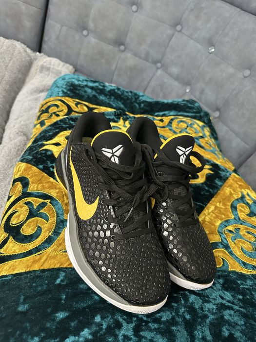 Продам кроссовки