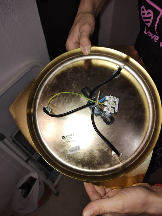 Лампа за таван или стена за 3 крушки Нова!