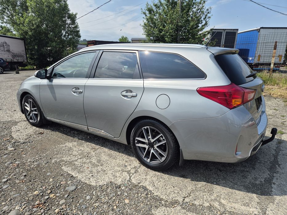 Toyota Auris Touring 2013 2.0 D4-D Climatronic Panoramic