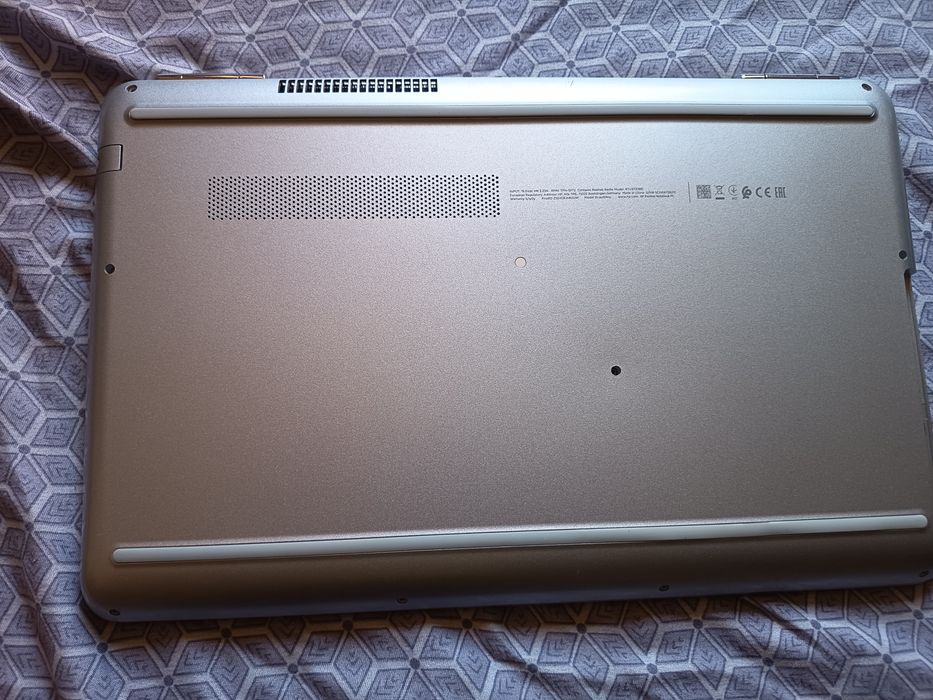 HP Pavilion 15" i7 2,7 Ghz 1,2 Tb Nvidia GeForce  940mx 4Gb