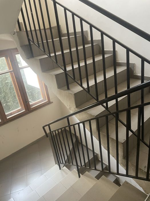 Тристаен апартамент във Възраждане, Бургас!!