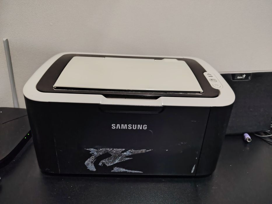 Компьютер с комплектом полным и принтер