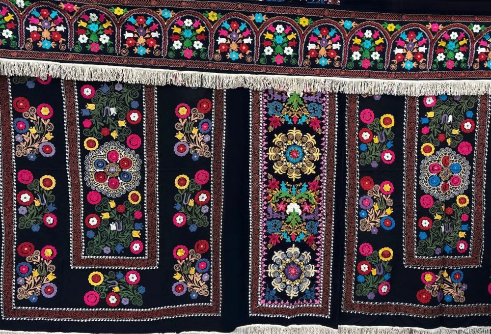 Popop Palak (сюзане)