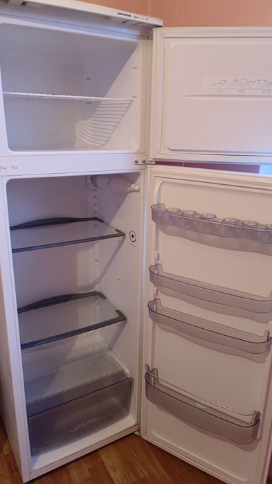 Продам рабочий холодильник