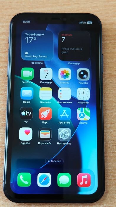 Apple iPhone 11 като 17 Pro