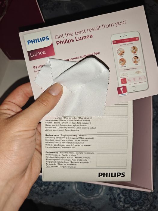 Epilate definitivă cu Philips Lumea Prestige IPL BRI950 / 00