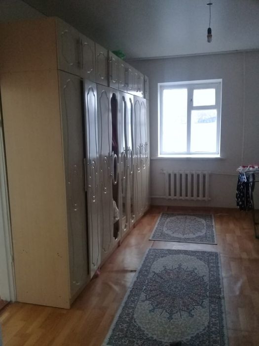 Продам двух этажный теплый дом