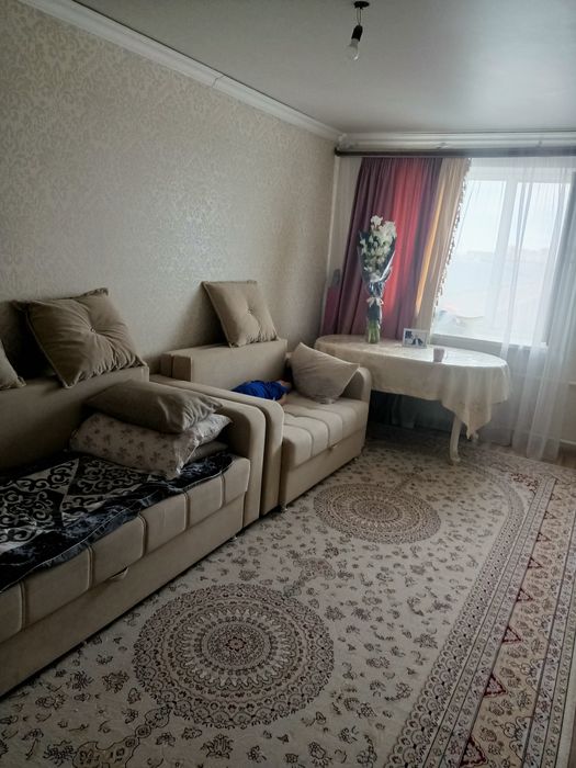 Продаю палас за 25000тг. Торг.