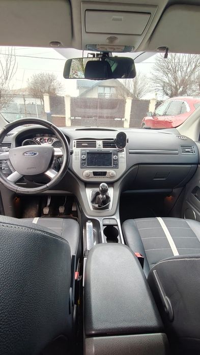 Vând Ford Kuga 2.0D
