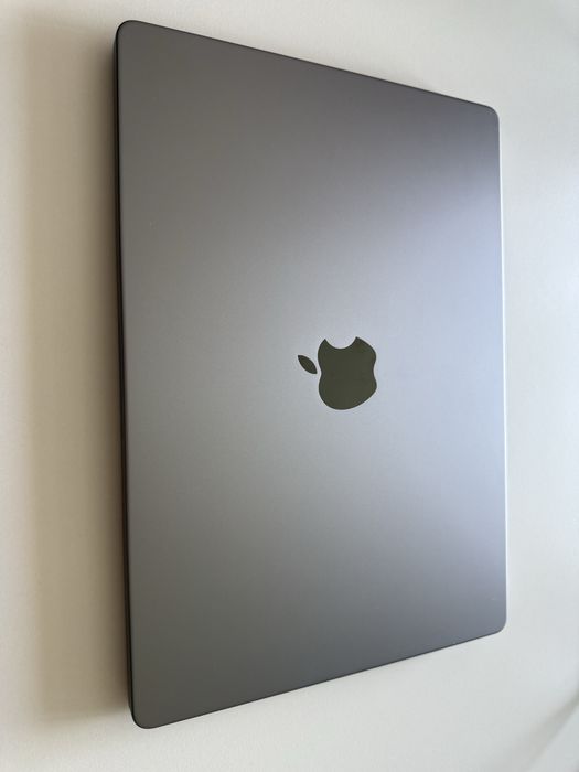 Apple Macbook PRO M2 Pro