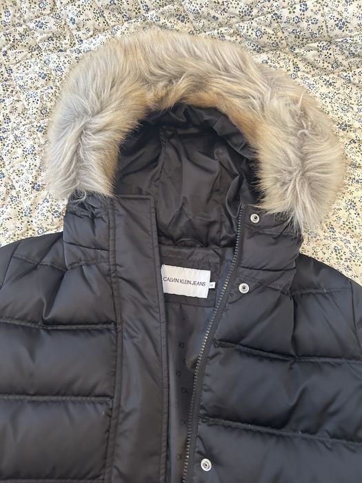 Geaca lunga Calvin Klein, neagra, cu gluga, marimea M