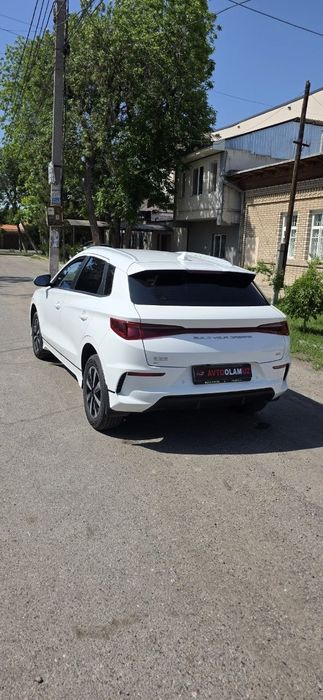 BYD E2 2024 — 2