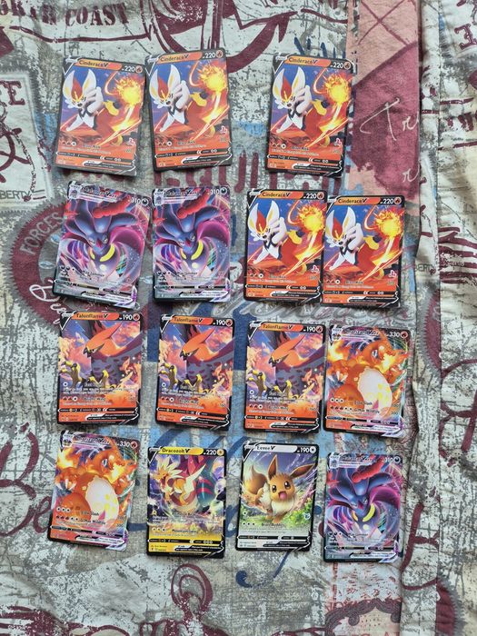 Покемон играчки и карти