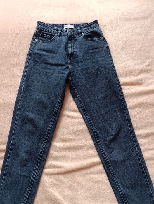 Джинсы  женские.