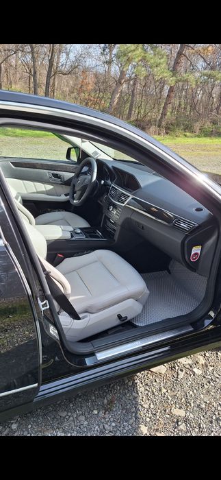 Мерцедес е350 2010.гдина