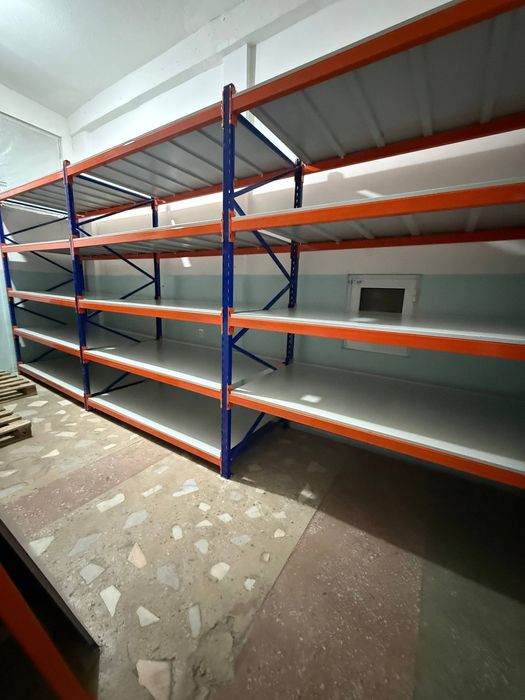 Stelajlar omborxona va magazinlar uchun targovoyni stellajlar